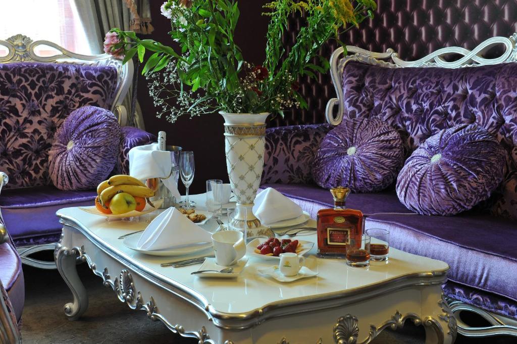 斯塔拉扎戈拉百乐酒店 旧扎戈拉 客房 照片 A table set for afternoon tea