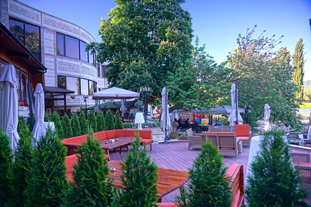 斯塔拉扎戈拉百乐酒店 旧扎戈拉 外观 照片 The hotel's terrace