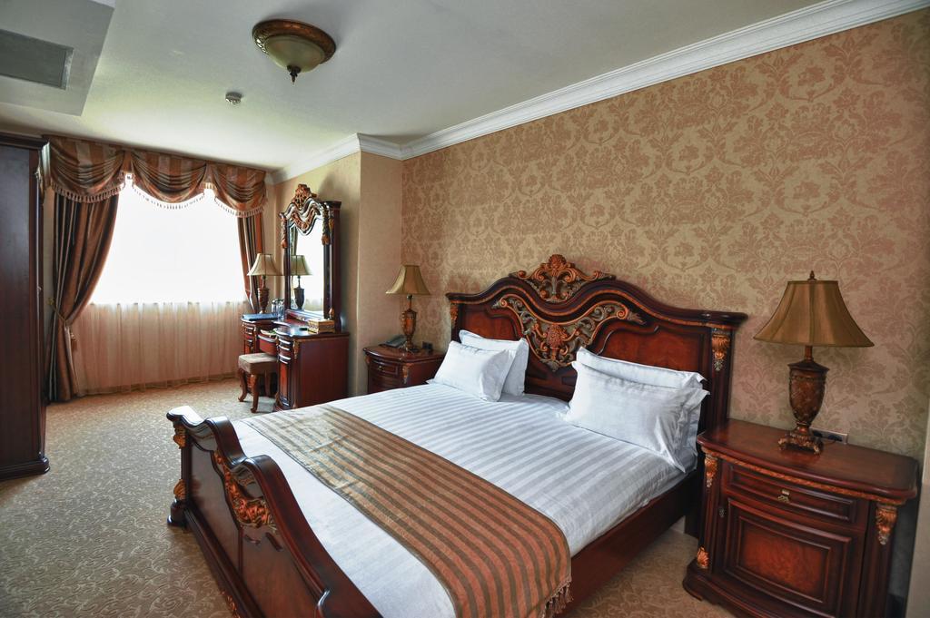 斯塔拉扎戈拉百乐酒店 旧扎戈拉 外观 照片 A bedroom in the hotel